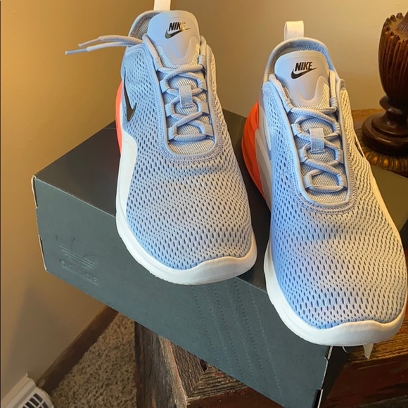 Size 11 - Picture 8 of 8